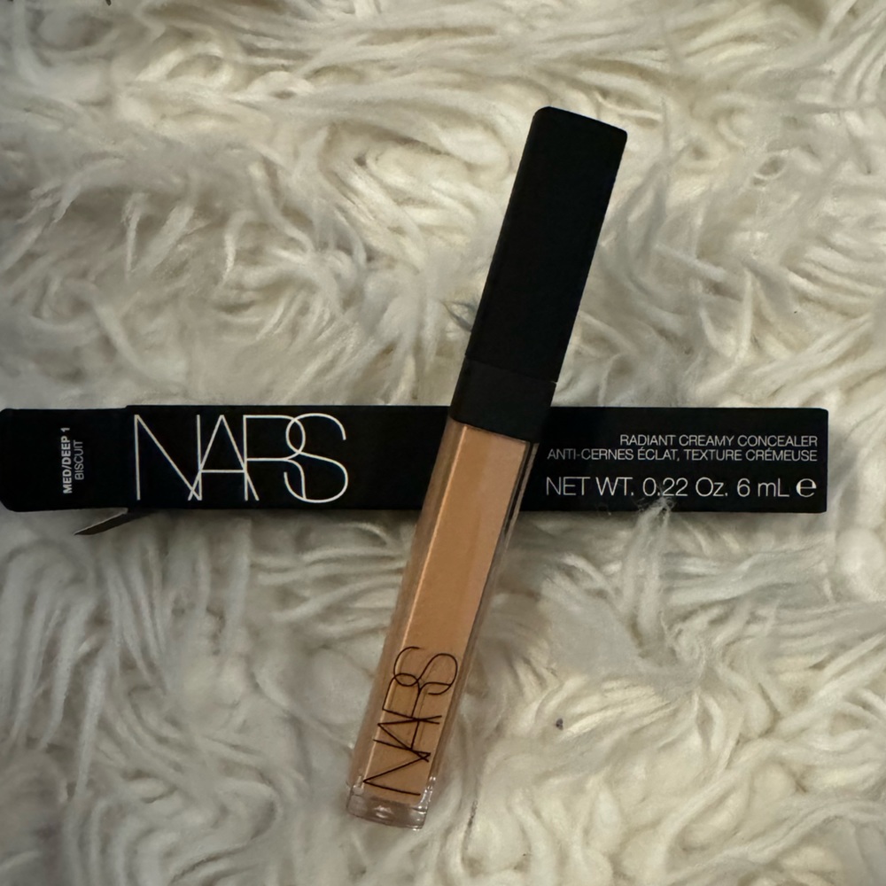 NARS Radiant Creamy Concealer Shade Biscuit